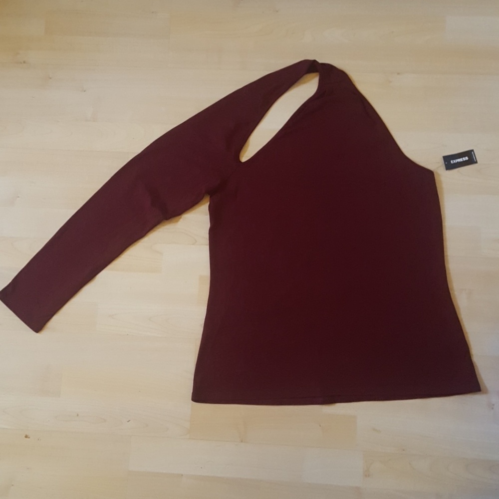 One-Sleeve Express Top